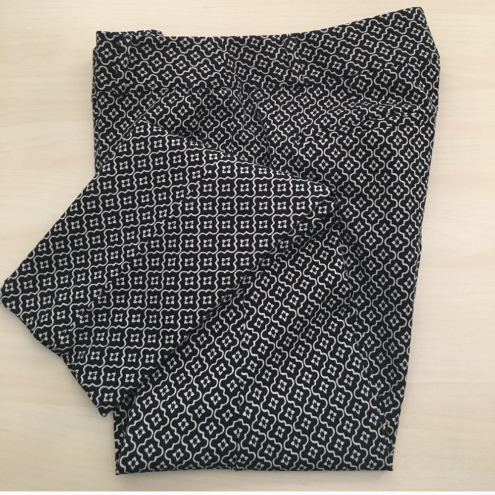 LOFT black/white Marisa skinny pants - size 10